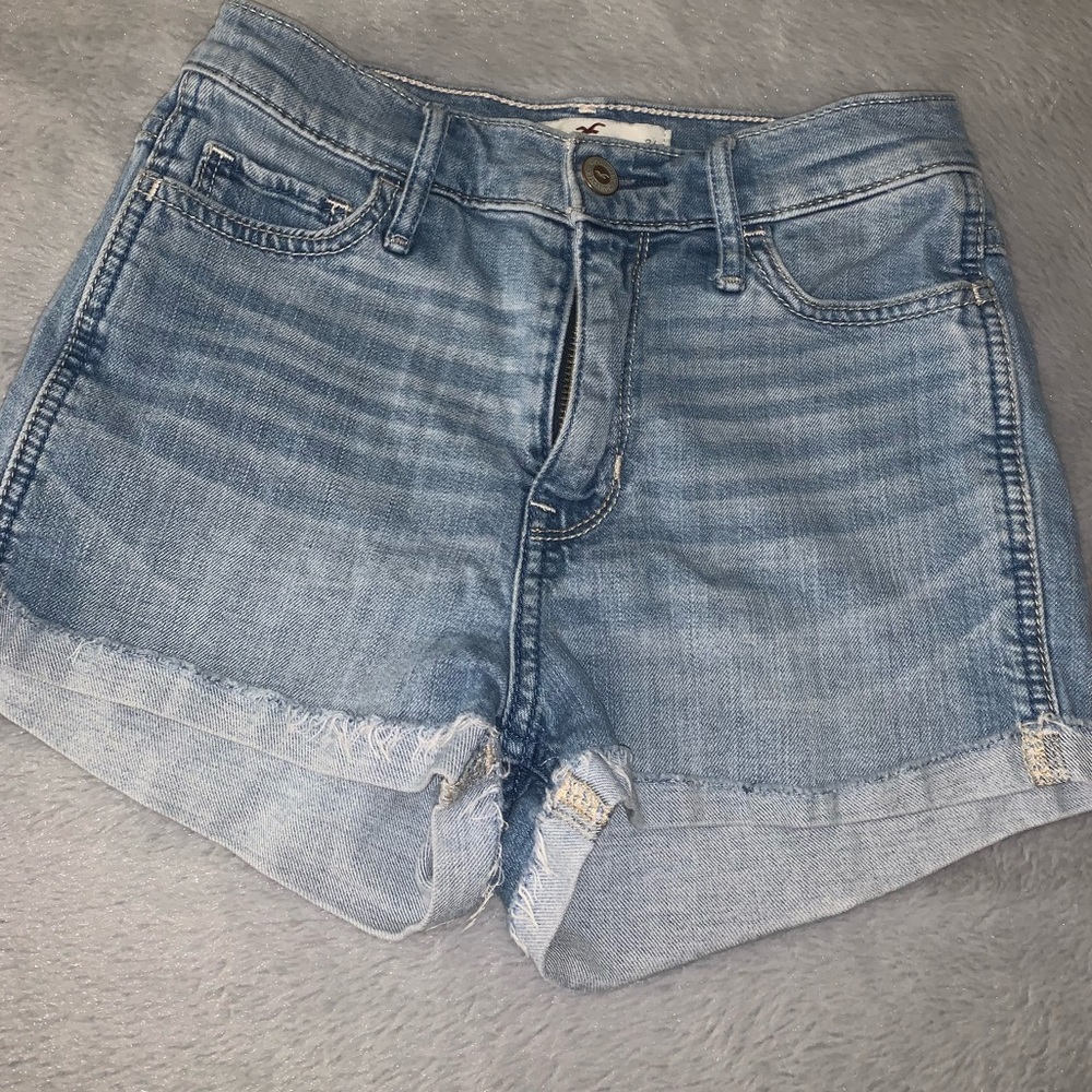 Hollister shorts size 0/W24